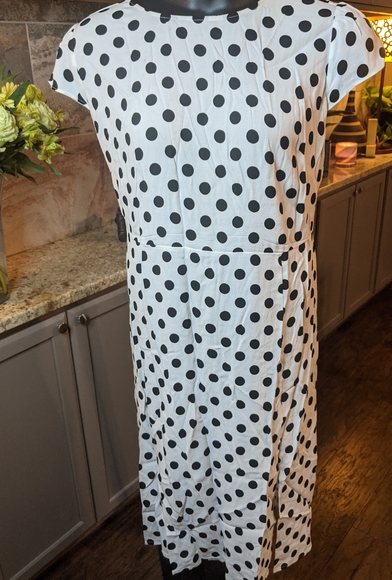 LOFT Dresses & Skirts - LOFT Plus size 18 Polka Dot shift dress